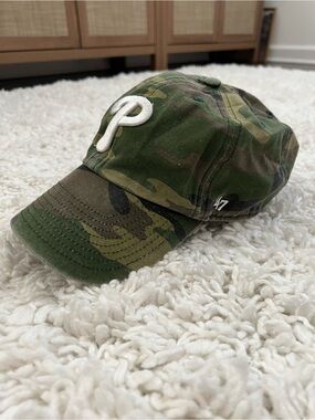 47 Women’s Camo Baseball Cap with White P Logo - Green Camo